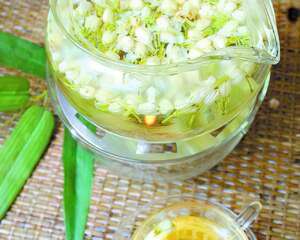 美容院里的养颜保健花茶