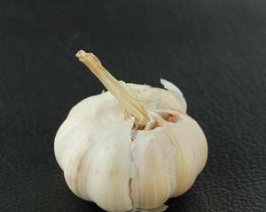 大蒜祛斑的方法
