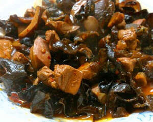 【美食攻略】自制猫咪鸡肉木耳香菇饭