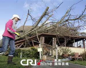 美俄勒冈州遭飓风‘扫荡’ 狼藉一片