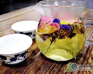 芍药花美 根部为药治病妙