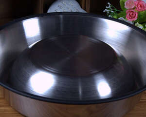 为什么有的狗狗不喜欢用碗吃饭