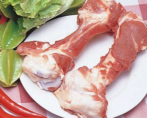 【美食攻略】自制猫咪的猪骨牛肉蔬菜饭