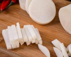 阳台萝卜菜的种植方法