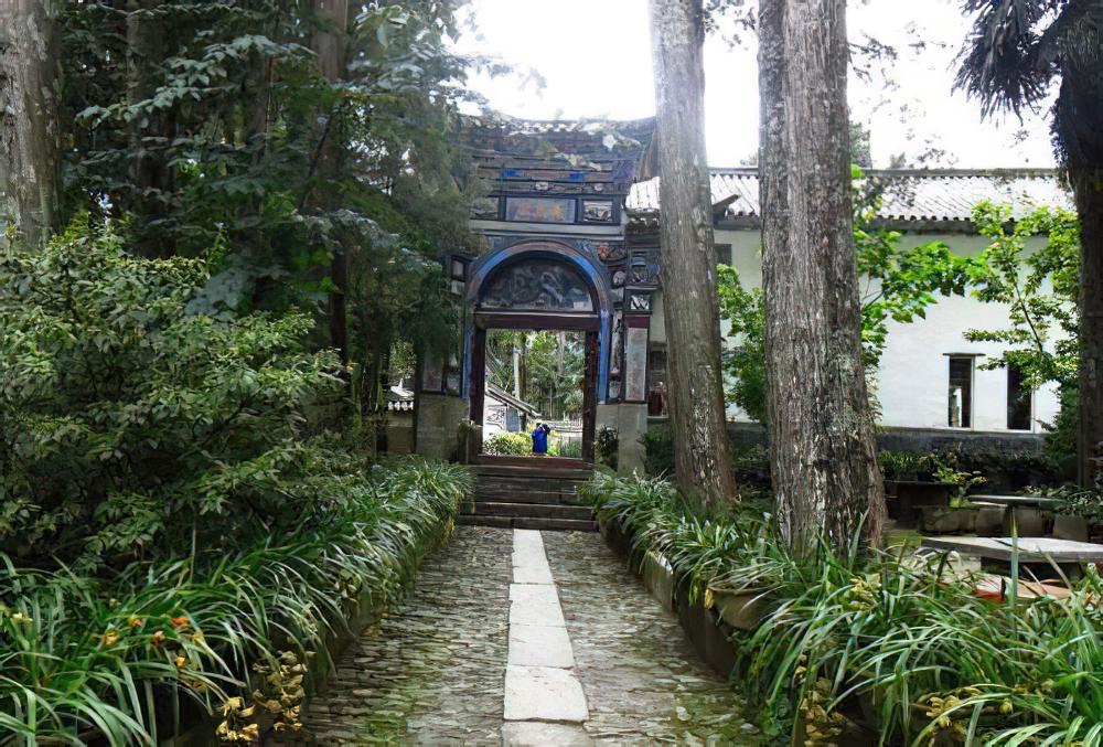 遗世而独立，这可能是全中国种殖多肉植物最多的庙宇