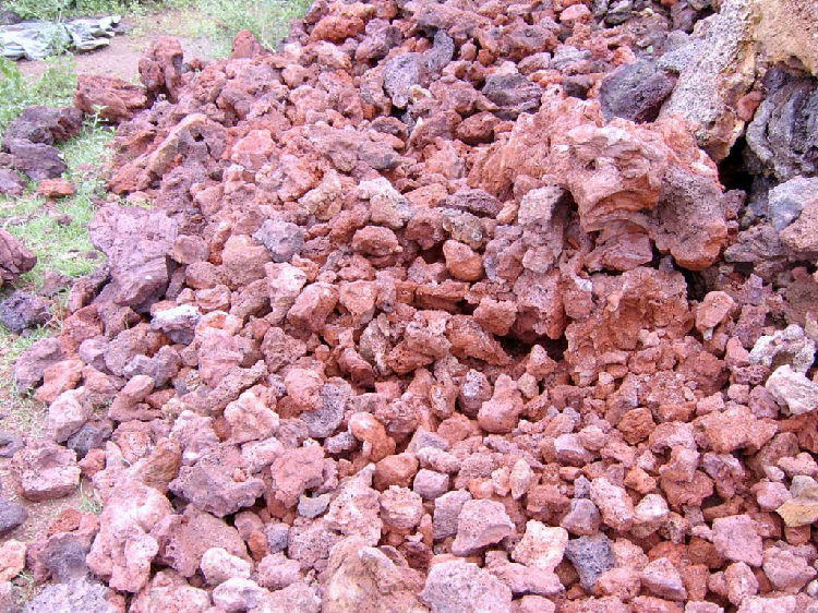 如何鉴别真假火山岩