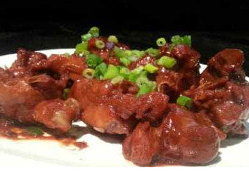 【美食攻略】自制猫咪鸭腿牛肉饭