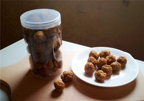 【美食攻略】自制狗狗胡萝卜肉球小零食
