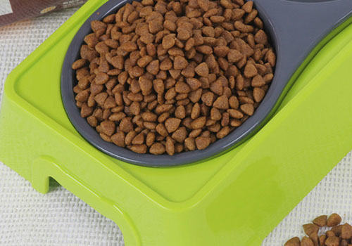 猫粮中的肉类副产品是什么