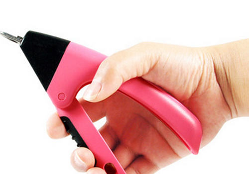 给狗狗剪甲的相关注意事项 给狗狗剪甲的相关注意事项