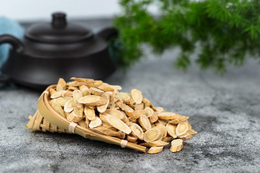 黄芪是什么，黄芪图片